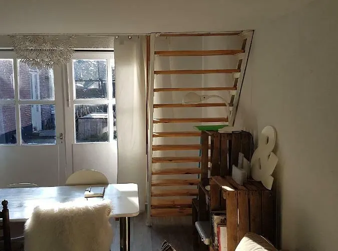 Unieke Stadswoning Voor 2 Personen Met Finse Sauna Semesterbostad *